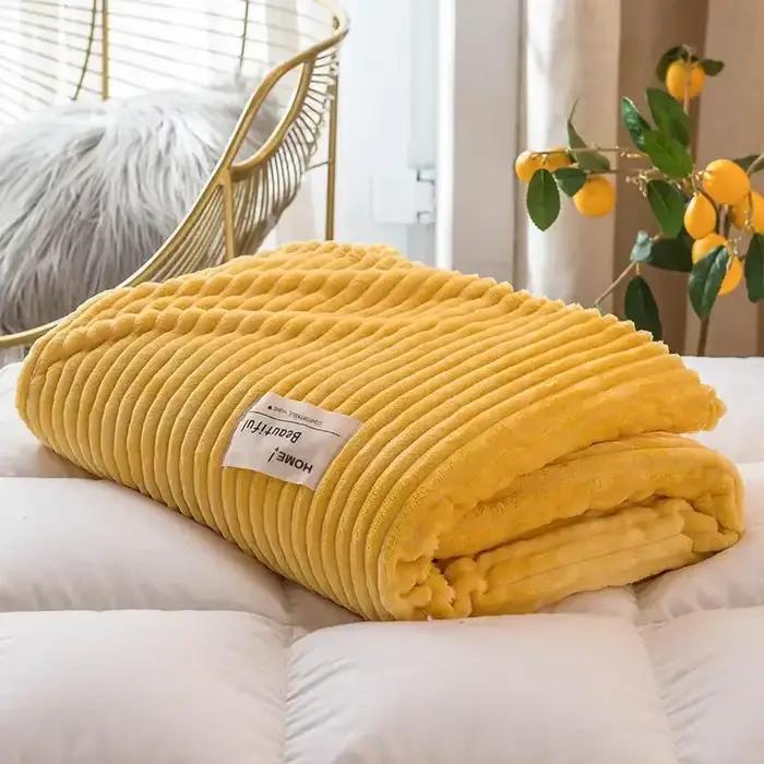 Couverture de lit en flanelle carrée, couleur jaune unie, douce et chaude, 300 GSM, épaisse, pour le