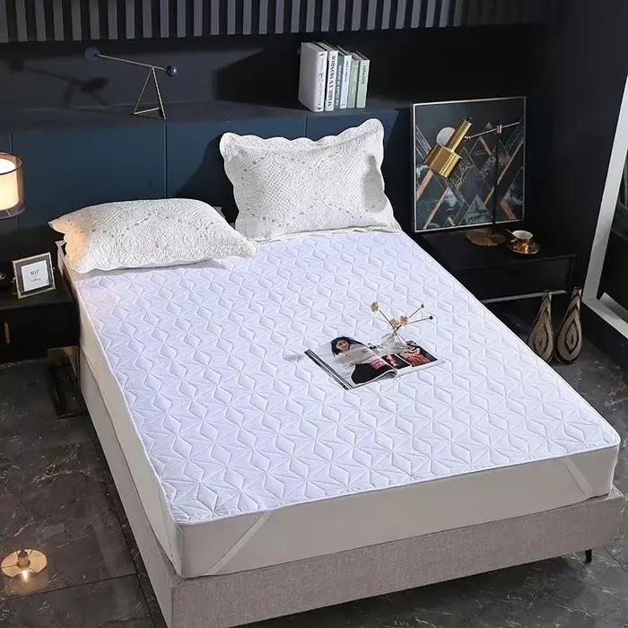 Coussin de lit imperméable matelassé en coton Sandwich, protection de lit pour personnes âgées et en