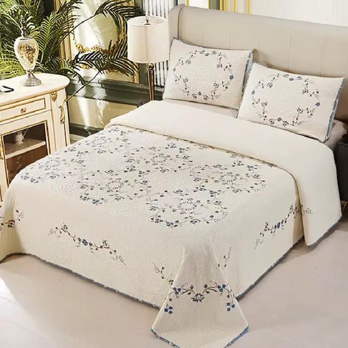 Ensemble de couette en coton brodé, couvre-lit ingent sur le lit, couverture matelassurera, couette,