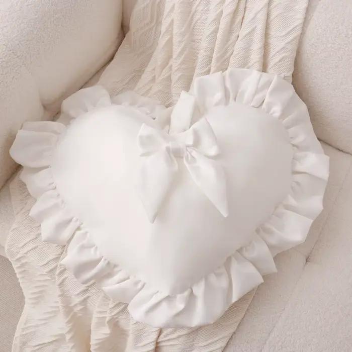 Coussin décoratif en forme de cœur pour la décoration intérieure, coussin avec nœud, mignon, solide,