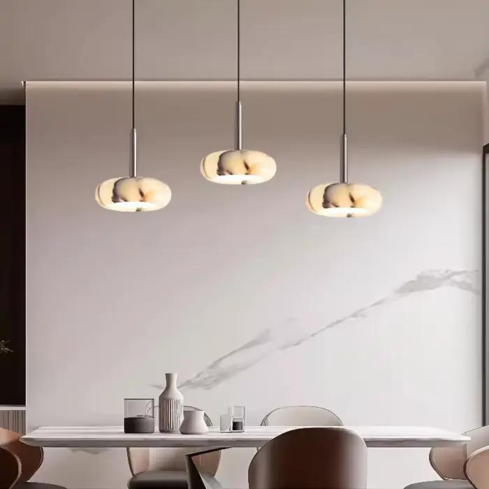 Lampe LED suspendue en marbre