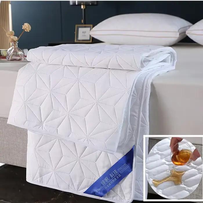 Coussin de lit imperméable matelassé en coton Sandwich