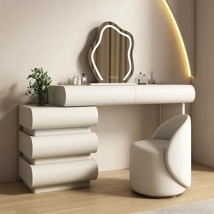 Table de maquillage élégante de style nordique avec tiroirs