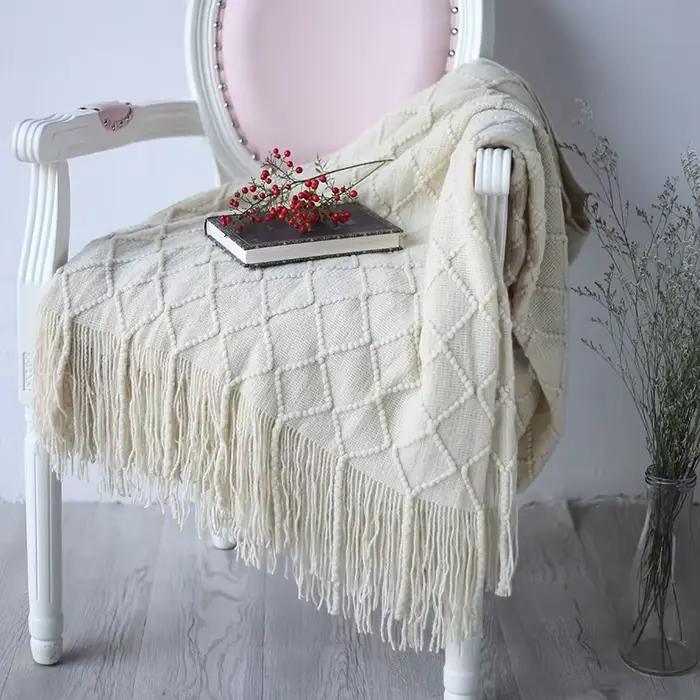 Couvre-lit en lin doux avec pompon