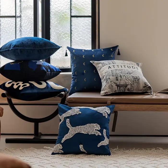 Housse de coussin bleue de qualité supérieure