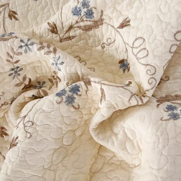 Ensemble de couette en coton brodé