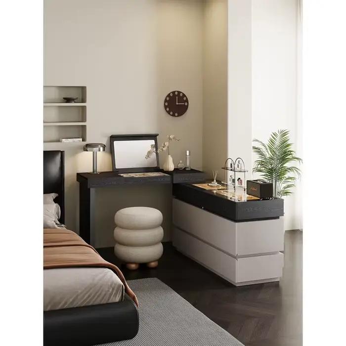 Commode intégrée de poitrine