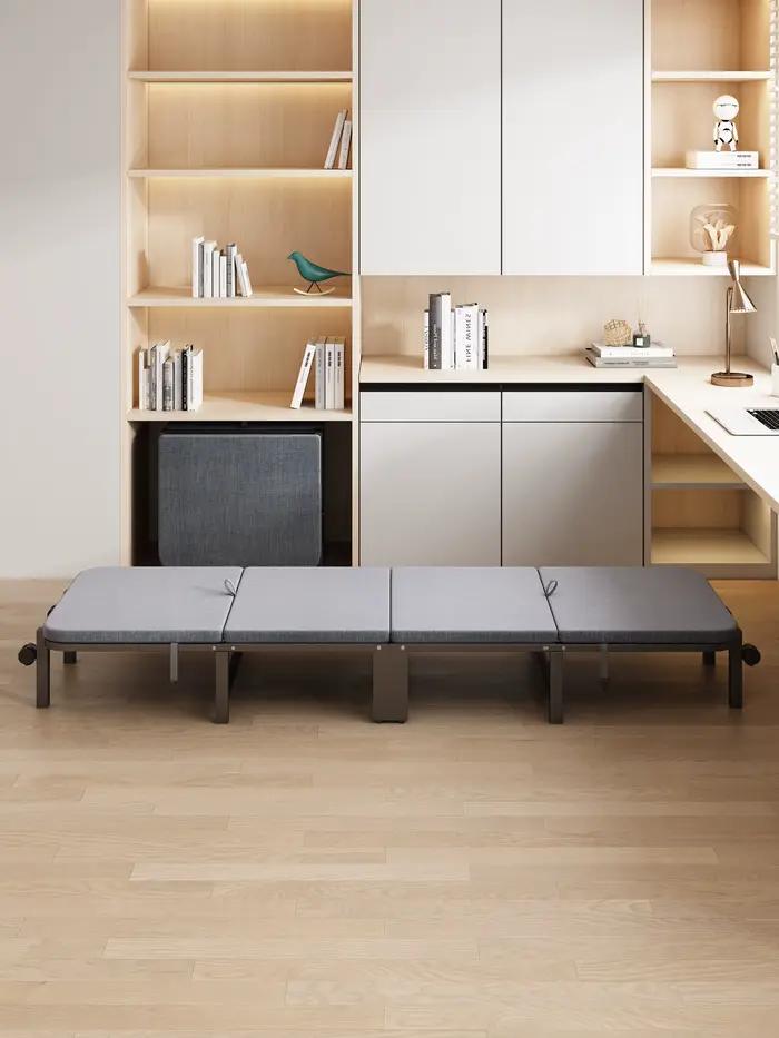 [Offre limitée] 1 lit pliant gris