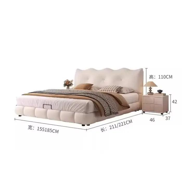 Lits Queen Size avec têtes de lit rembourrées
