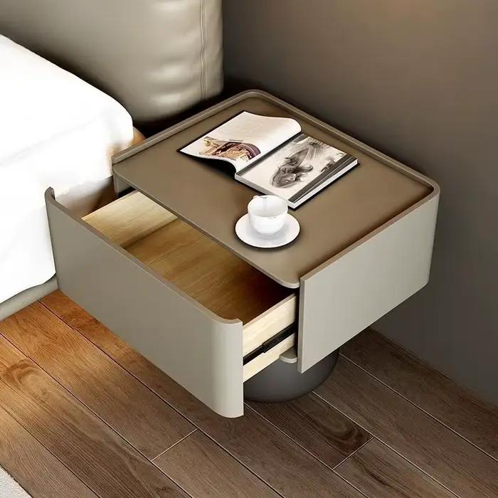 Table de chevet de luxe légère en bois massif