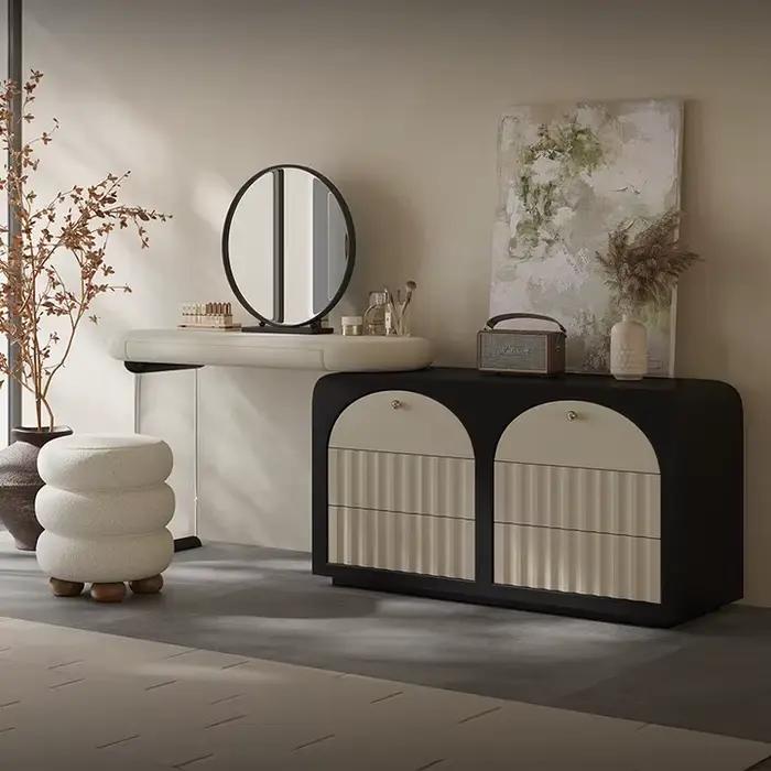 Commode française, coffre de chambre à coucher