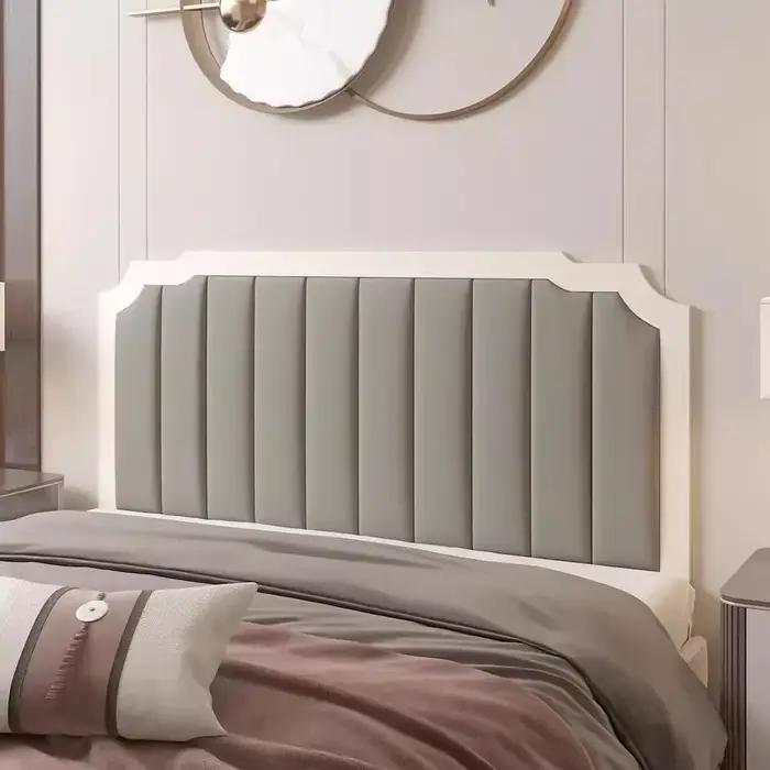 Tête de lit rembourrée pour Queen