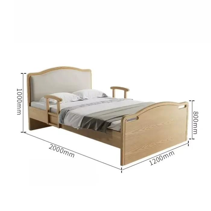 Lit simple en bois adapté aux personnes âgées avec barreaux de sécurité