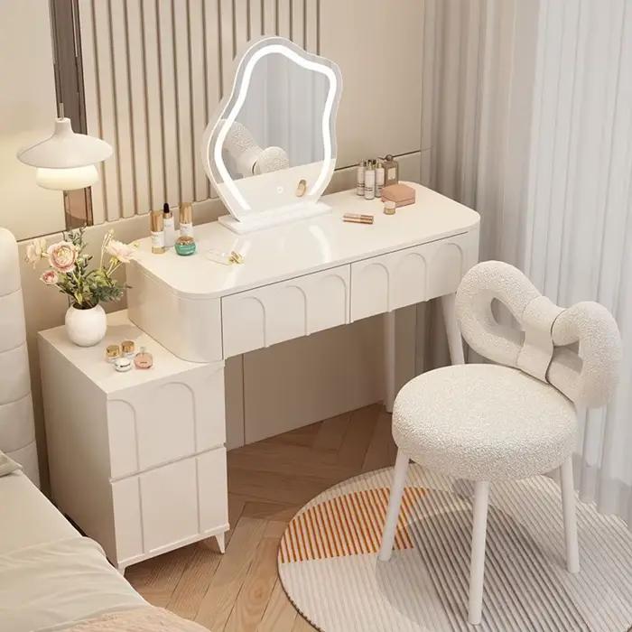 Commode de style crème