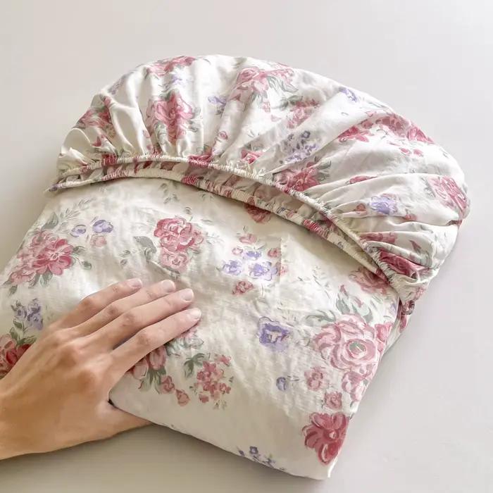 Ensemble de draps de lit à fleurs
