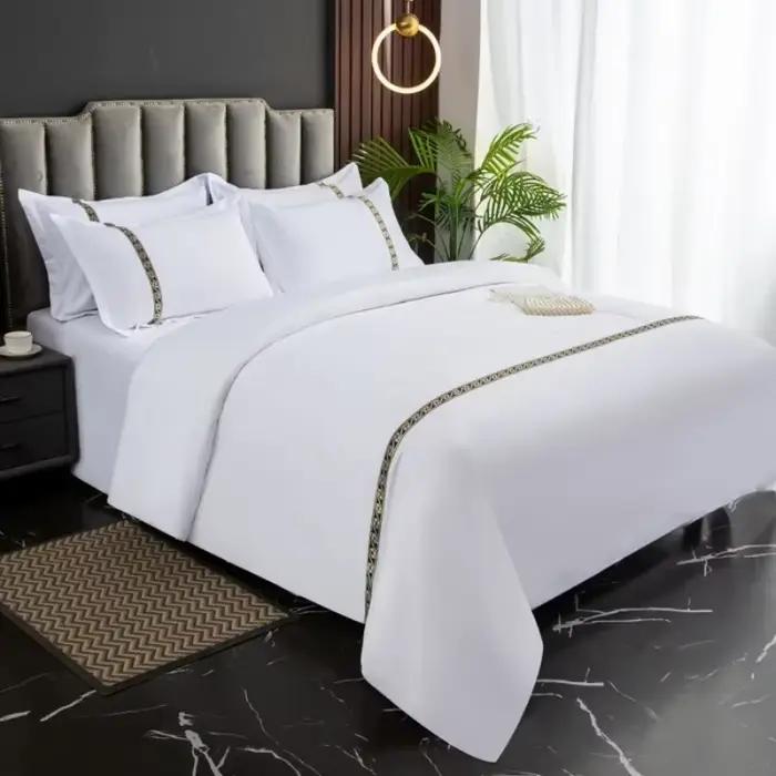 Nouveau 140g sergé épaissi hôtel quatre pièces