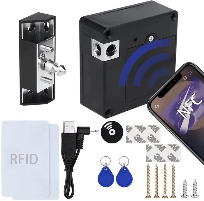 Serrure d'armoire électronique cachée avec câble USB