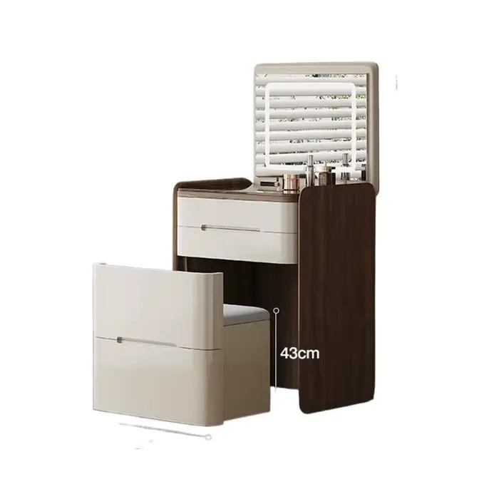 Petites commodes avec tiroirs