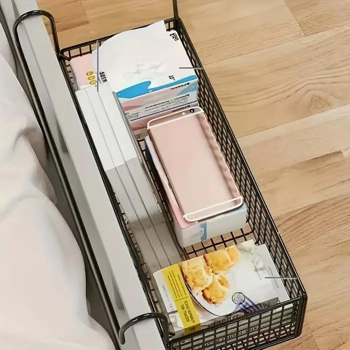 1 panier de rangement en fer pour chevet