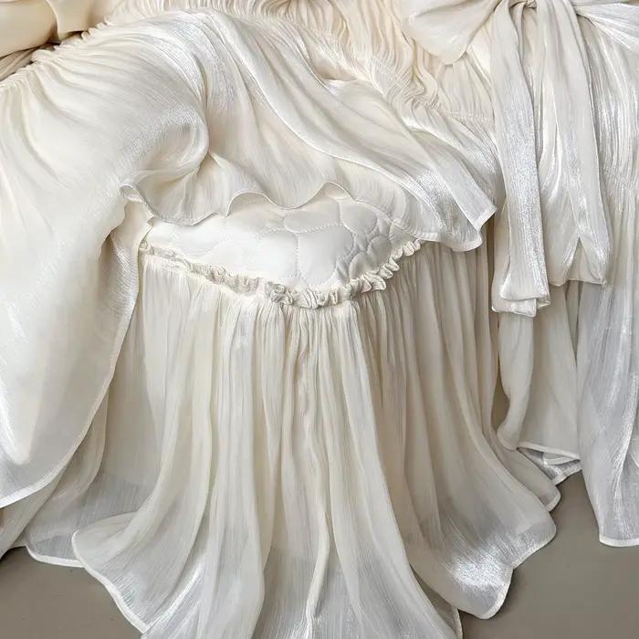Parure de lit romantique en dentelle française