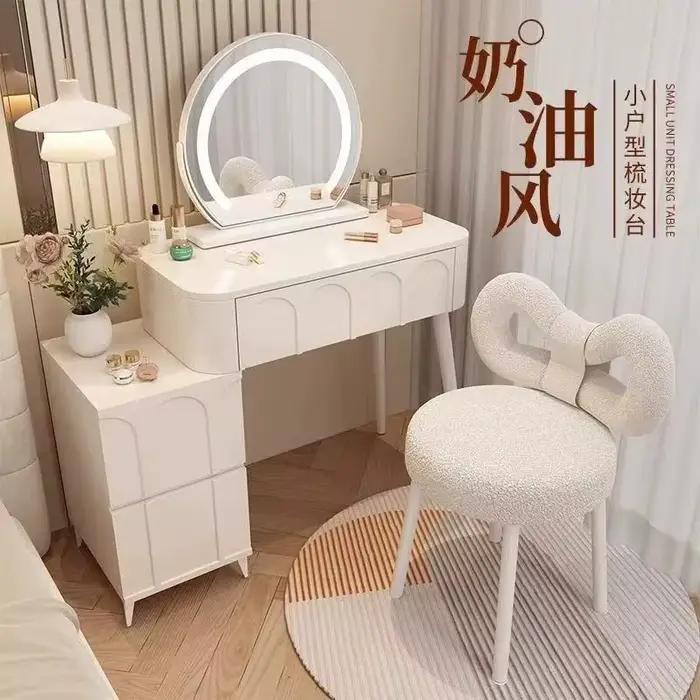 Commode de style crème
