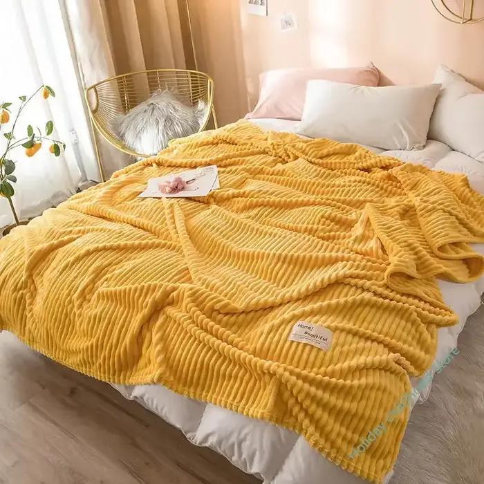 Couverture de lit en flanelle carrée