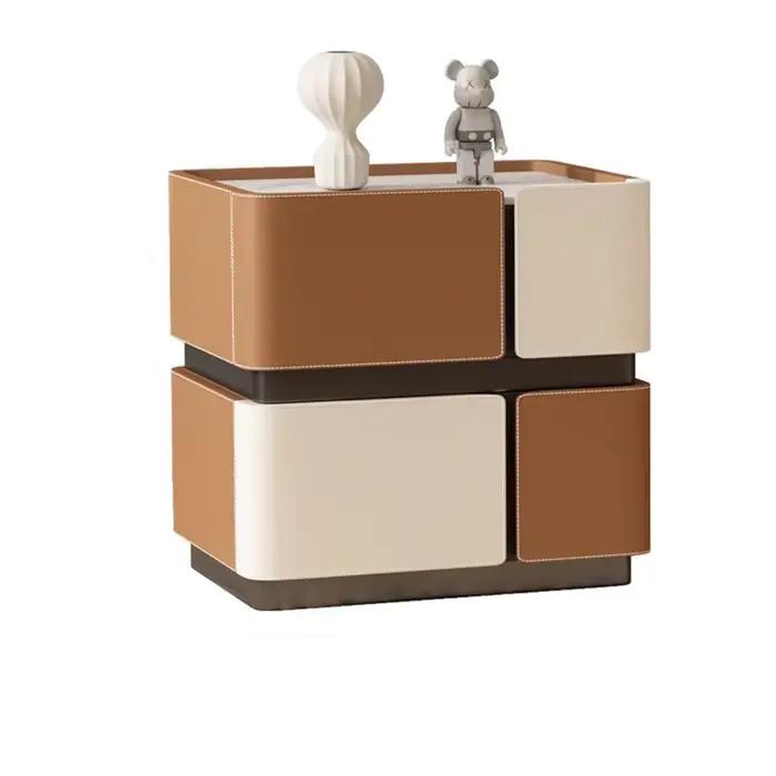 2 ensembles de tables de chevet de style italien