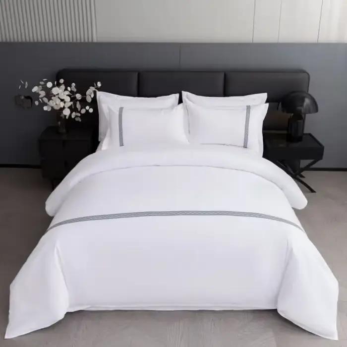Nouveau 140g sergé épaissi hôtel quatre pièces