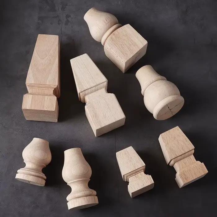 Pieds de meuble en bois naturel