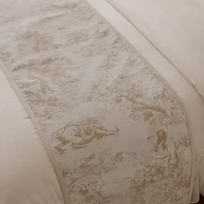 Couvre-lit esthétique beige crème