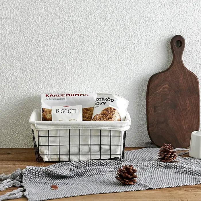 Panier de rangement en fer forgé