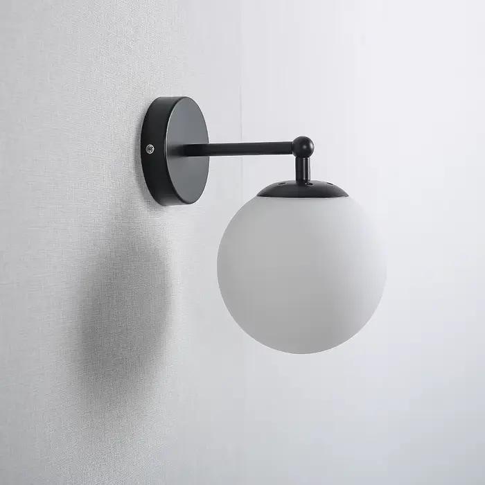 Lampe murale moderne en verre
