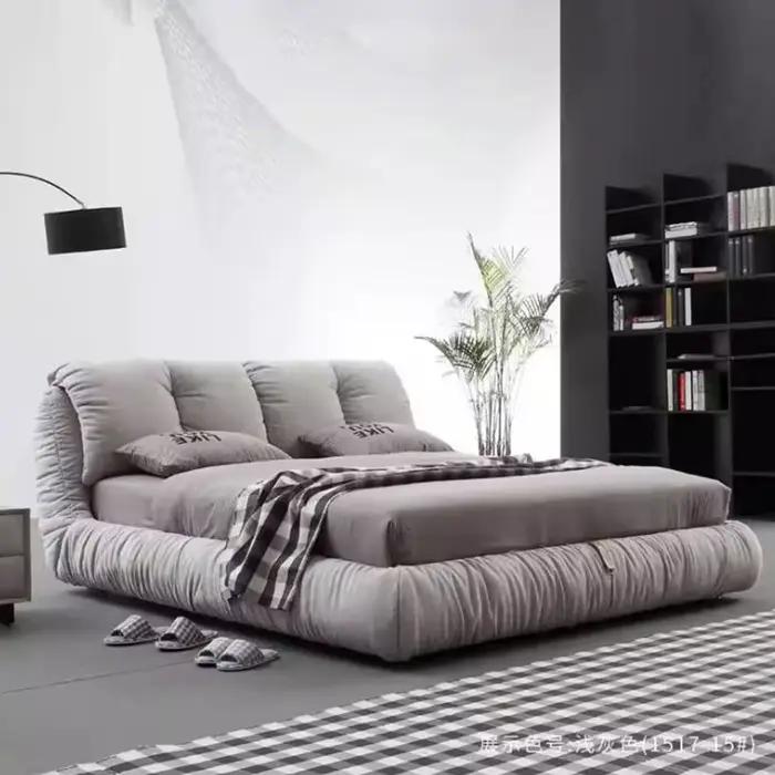 Lit de chambre unique et minimaliste