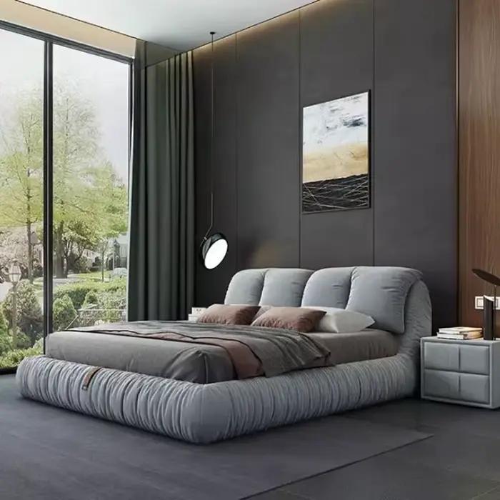 Lit de chambre unique et minimaliste