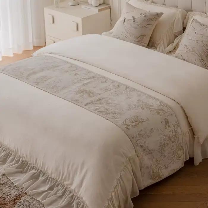 Couvre-lit esthétique beige crème