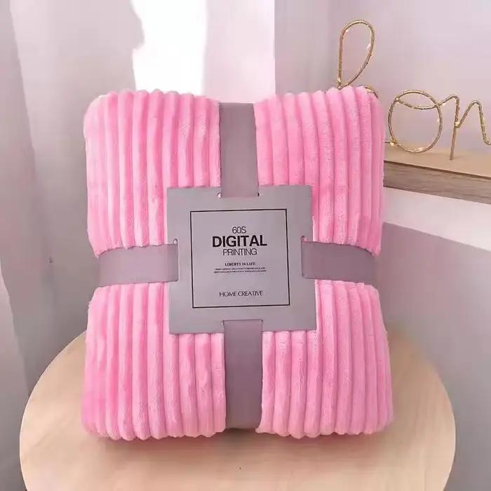 Couvertures en flanelle polaire corail à rayures pour lits