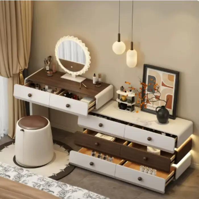 Coiffeuse complète avec miroir et chaise pour chambre d'hôtel