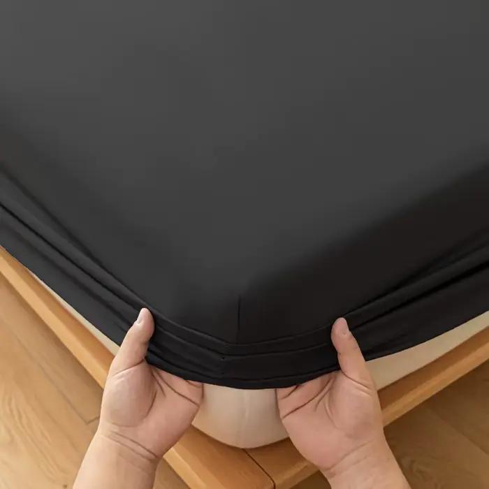 1 drap-housse uni brossé