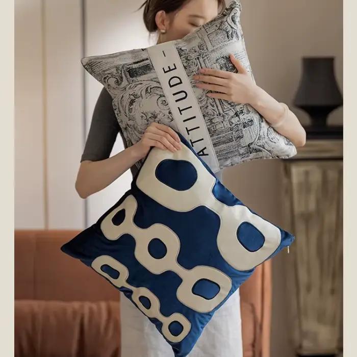 Housse de coussin bleue de qualité supérieure