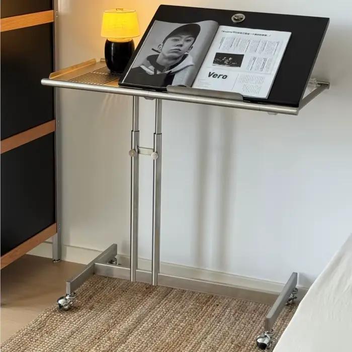 MOMO – chariot de rangement mobile médiéval en bois massif