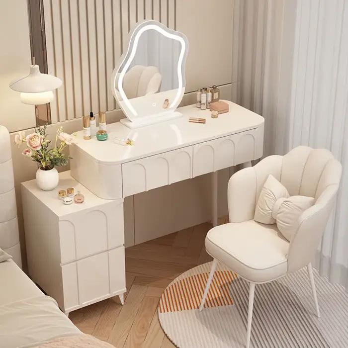 Commode de style crème