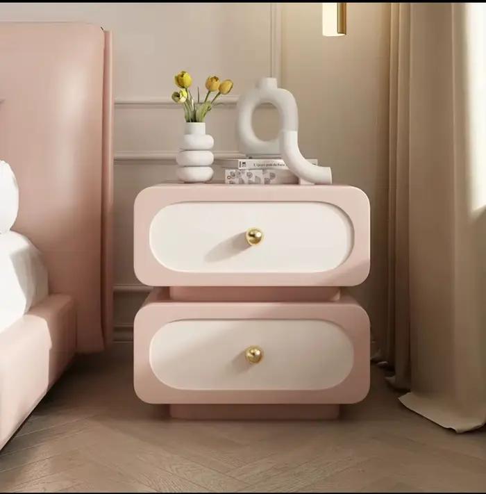 Table de chevet en bois massif de Style italien