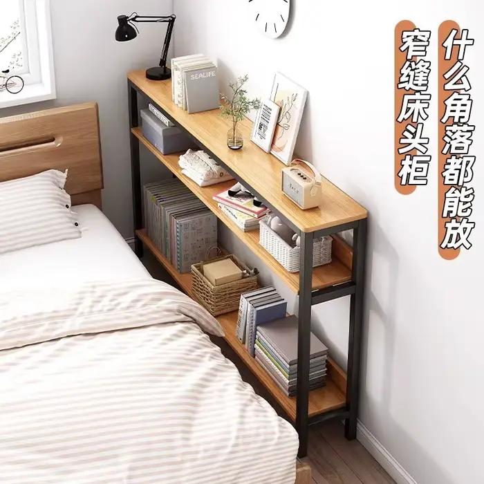 Petite Table étroite au mur