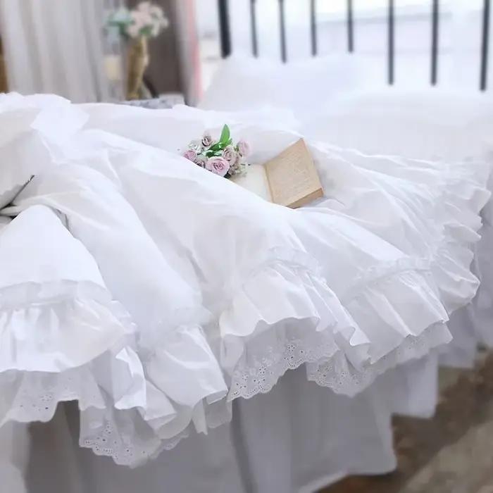 Housse de couette romantique en dentelle à volants