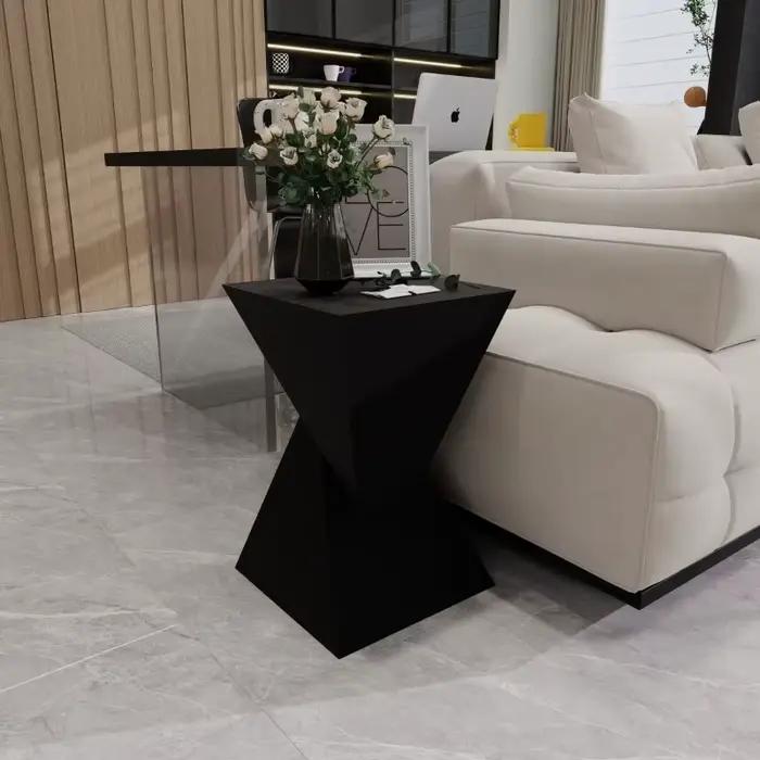 Table d'appoint minimaliste de luxe à la française