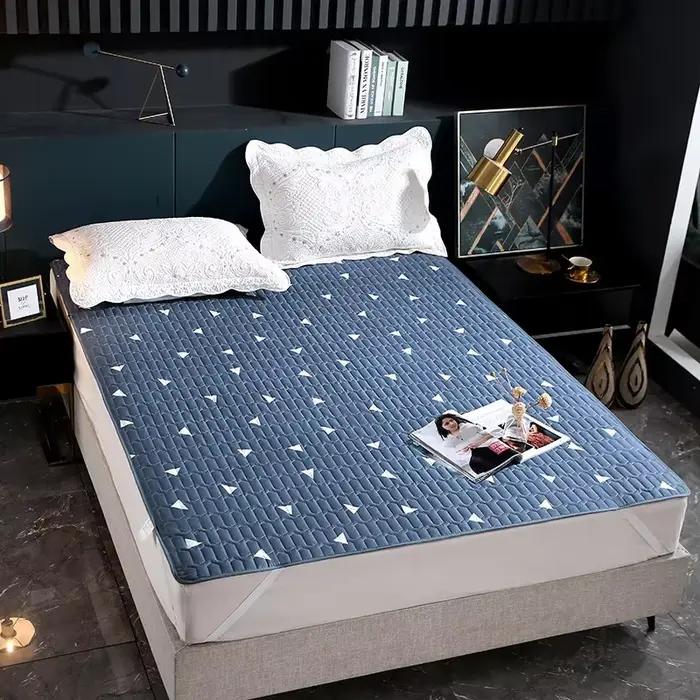 Coussin de lit imperméable matelassé en coton Sandwich