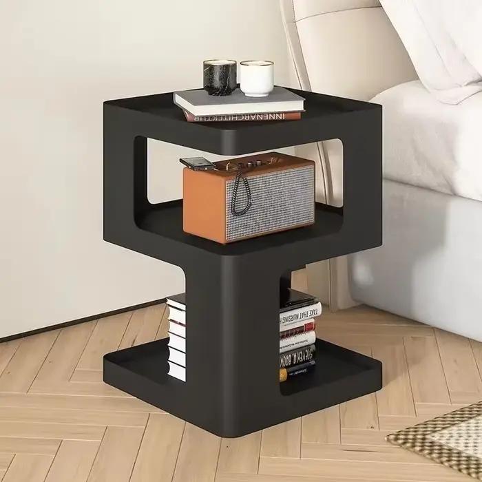 petite armoire de chevet, table basse moderne luxueuse et simple, quelques côtés, salon créatif nord