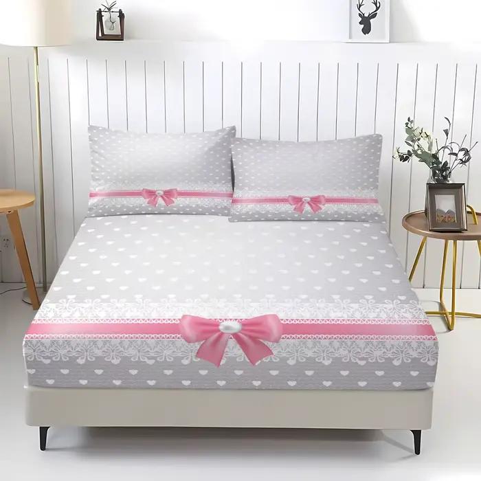 Ensemble de literie 3 pièces rose avec motif cœur en dentelle (1 drap-housse + 2 taies d'oreiller) –