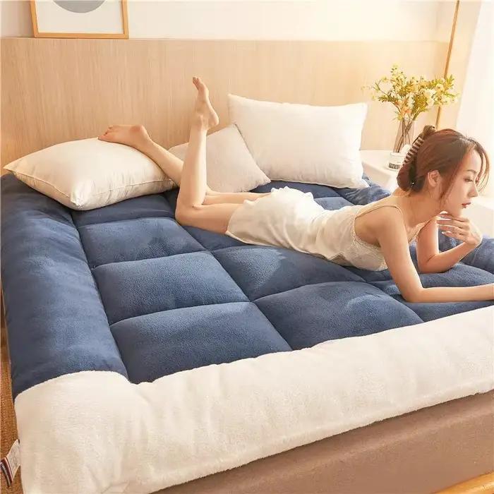 Surmatelas en peluche pour une expérience de sommeil luxueuse, coussin de lit doux au sol, couvertur