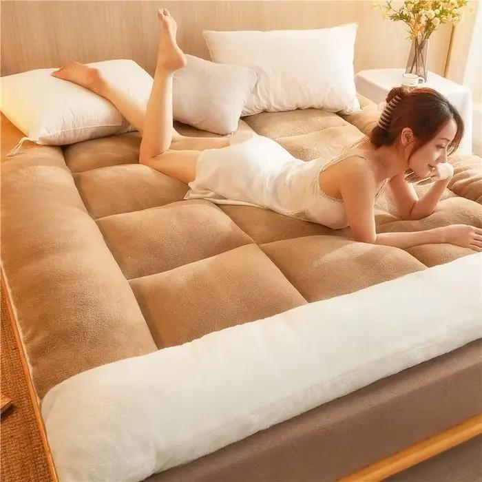Surmatelas en peluche pour une expérience de sommeil luxueuse, coussin de lit doux au sol, couvertur